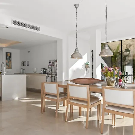 Villa Frelouka - Luxury For Golf Lovers With An Amazing View *